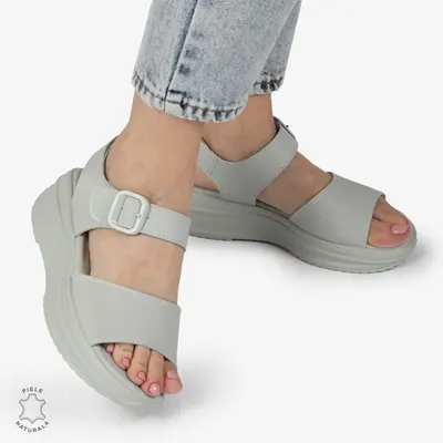 Sandale Dama Piele Naturala cu Catarama cu Talpa Inalta Crl1371 Gri