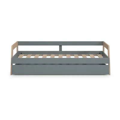 Pat pentru copii verde/verde prăfuit cu extensie suplimentară din lemn de pin cu spațiu de depozitare cu somieră 90x200 cm Carrie – Marckeric