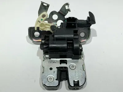 Broasca capota spate 8R0827505A Audi A1 (2011->) [8XA]