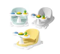 Scaunel de baie pentru copii Little Mom Blue, design ergonomic cu spatar, ghidon de sustinere cu activitati integrate, compatibilitate universala, ventuze de fixare, dimensiuni 19x28x41 cm