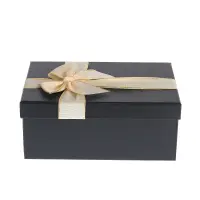 Cutie de cadou eleganta cu funda crem 23 cm