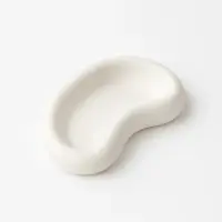 Tavă decorativă în formă de lună din ceramică jesmonite - Marmorată roz