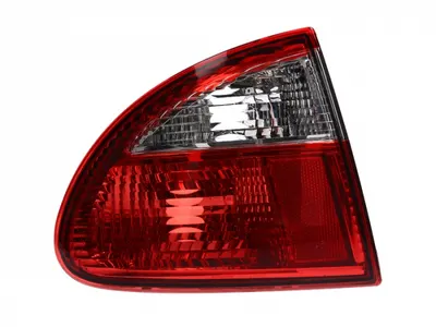 Stop tripla lampa spate stanga ( exterior , Semnalizator alb, culoare sticla: rosu) SEAT LEON HATCHBACK 1999-2006