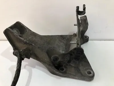 Suport motor stanga 6760309 BMW Seria 1 (2004-2011) [E81, E87] 2.0d m47 163 cp