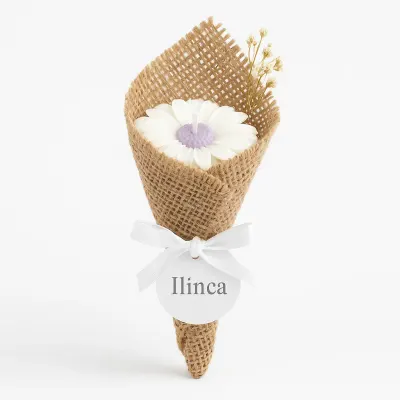 Lumânare mărturie personalizată – margaretă în buchet de iută, ceară de soia 15 g - Default Title