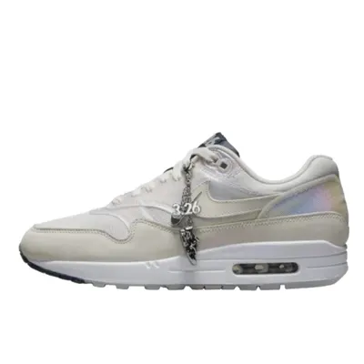 Air Max 1 AMD La Ville Lumière