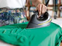 Fier de călcat cu presiune cu abur EasyFinish