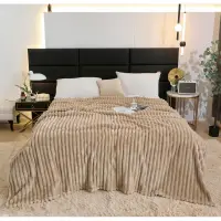 Patura pufoasa CoCoLiNo, 200x230cm, Jojo Home, Bej deschis