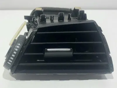 Grila ventilatie dreapta fata 9205356 BMW Seria 1 facelift (2015-2019) [F20]