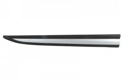 Ornament portiera fata dreapta (argintiu) potrivit MITSUBISHI OUTLANDER III 02.15-09.18