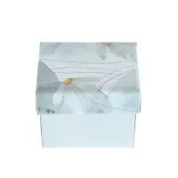 Cutie de cadou cu flori