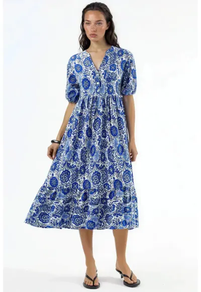 Rochie midi model floral - albastru - maneci trei sferturi - croiala lejera