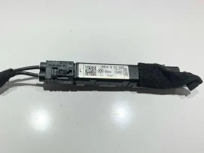 Amplificator antena 5K0035552H Volkswagen Golf 6 (2008-2013)