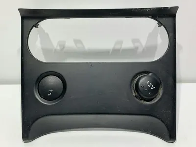 Ornament / trim bord cu priza A00270A77000 Nissan Qashqai (2007-2010) [J10]