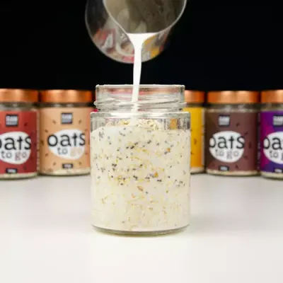 Oats To Go - White Chocolate - Mix cu Fulgi de Ovăz și Ciocolată Albă, 110g | Rawboost