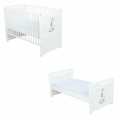 Patut din lemn bebe, Transformabil si pentru junior, 120x60 cm, Din lemn de pin si mdf, Stabil si rezistent, Inaltime saltea reglabila pe 3 nivele, Laterala cu 3 bete detasabile, EN716-1, EN716-2, Alb, Babyneeds, Nadia II, Girafa + Saltea 10 cm