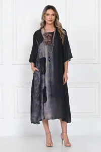 Rochie eleganta satinata A-line cu imprimeu abstract si croi lejer fluid, negru-gri