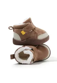 Ghetute de iarna - talpa flexibila pentru primii pasi - interior imblanit calduros - inchidere velcro - Maro