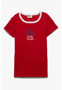 Tricou cu broderii - Rosu/Alb optic/Bleumarin