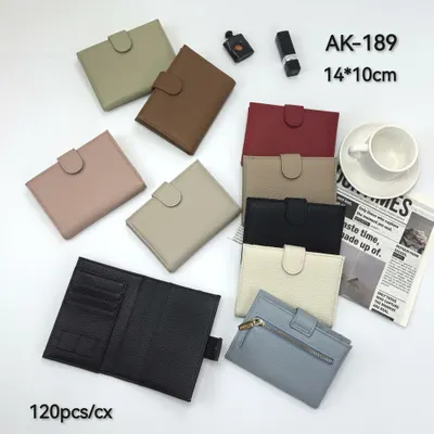 ​Portofel Engros de Damă Mediu „Essentials Classic”, AK-189