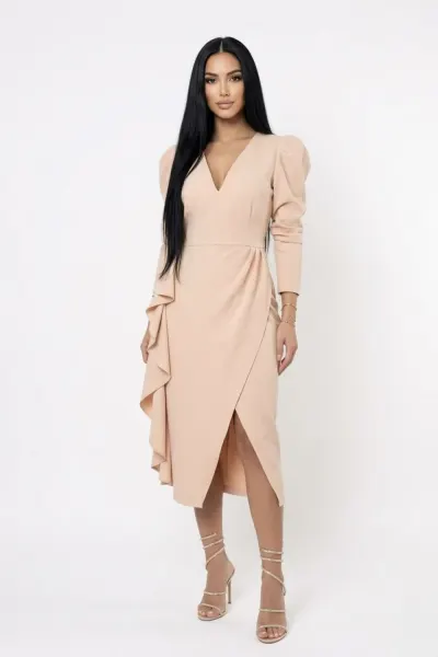 Rochie eleganta bej midi cu volane in laterale