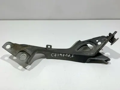 Suport aripa dreapta fata 4G0821136A Audi A6 (2010-2018) [4G2, C7]