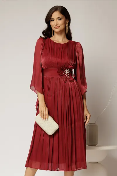 Rochie midi bordo de ocazie din voal peliculizat cu perle pe talie