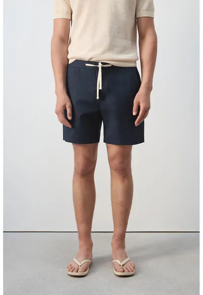 Pantaloni scurti din amestec de lyocell cu snur - Bleumarin