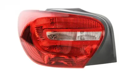 Stop tripla lampa spate stanga (Semnalizator alb, culoare sticla: rosu) MERCEDES Clasa A 2012-2015