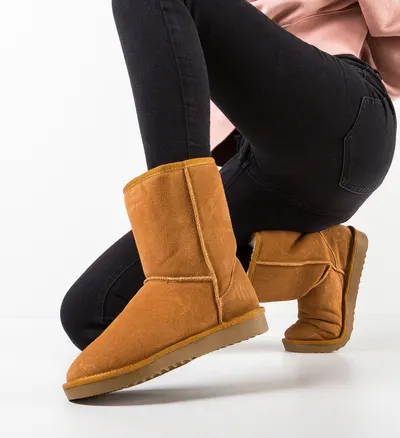 Cizme tip Ug Helsinki Camel