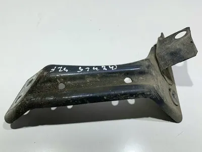 Suport aripa stanga fata 3G0821141 Volkswagen Passat B8 (2014-2019)