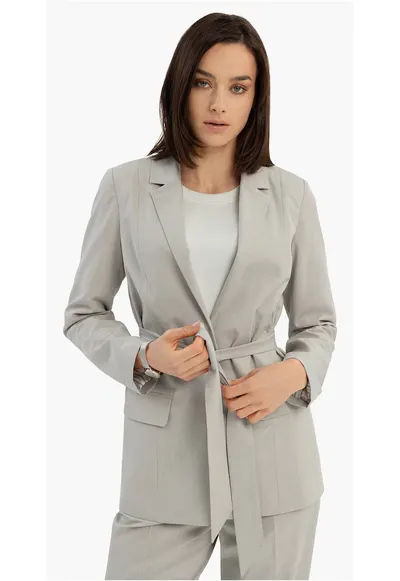 Sacou dama fara indichere - cu curea in talie - regular fit - buzunare cu clapa - JB-Brunta - gri deschis - Gri deschis