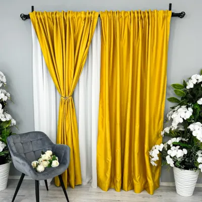 Set 2 Draperii Soft Touch, cu Aspect Fin si Tenta Satinata, 140cm latime x 260cm inaltime, cu TIV LAT, Galben
