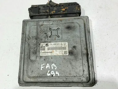 Calculator motor ecu 03L906023LK Skoda Fabia 2 facelift (2010-2014) 1.6 tdi CAYB