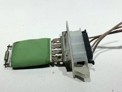 Releu ventilator bord Dacia Sandero 2 (2012-2017) 1.2 benzina D4F (732)