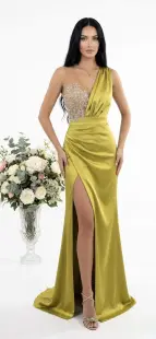 Rochie eleganta din tafta cu slit pe picior si broderie pretioasa la bust
