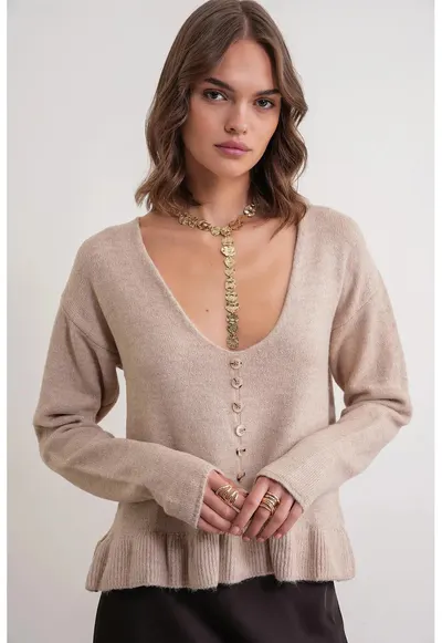 Pulover dama - tricotat - decolteu in V - detalii nasturi - bej natural - One Size