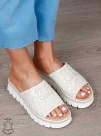Papuci Damă din Piele Naturală cu Detalii Perforate și Talpă Groasă CRL1264 BEJ