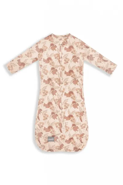 Saculet Swaddle pentru infasat din bumbac + caciulita Animale de epoca Almond Sleepee