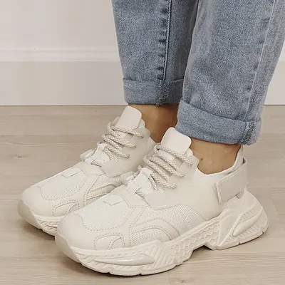 Sneakersi bej albi cu talpa groasa 8961 M2
