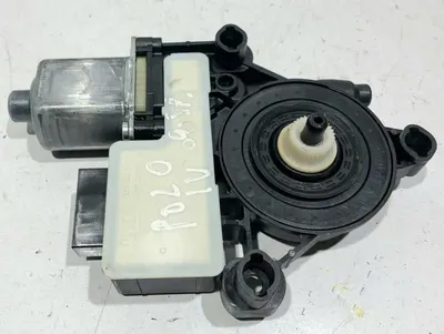 Motoras macara geam dreapta spate 5Q0959408D Volkswagen Polo VI facelift (2021->) AW