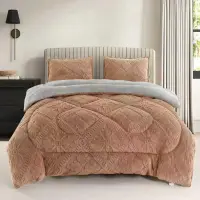 Pilota Cocolino cu blanita 200x230cm si 2 fete de perna 50x70cm, model embosat traditional, Camel
