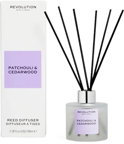Odorizant cu bețișoare Revolution Home - Patchouli & Cedarwood