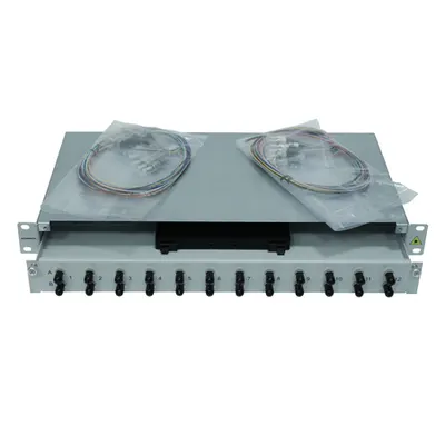 Splicebox, 8 fibre,ST,50/125µm OM2, culisant,19,1UV