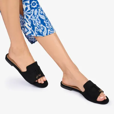 Papuci Dama Piele Ecologica cu Detaliu Auriu Crl1011 Culoare: Negru