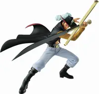 Statuetă Banpresto Animation: One Piece - Dracule Mihawk (Battle Record), 13 cm