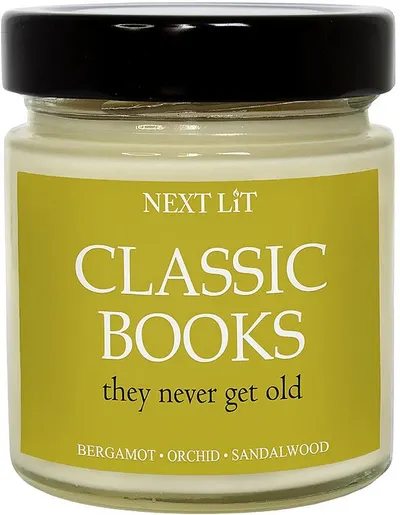 Lumânare parfumată Next Lit Genre Tales - Classic Books, 180 g