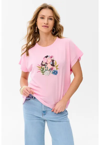 Tricou cu decolteu la baza gatului si detaliu brodat