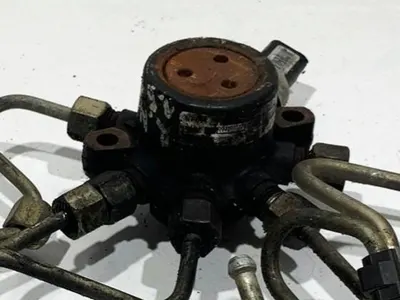 Rampa injectie 8200057345 Renault Megane 2 (2003-2008) 1.5 dci euro 3
