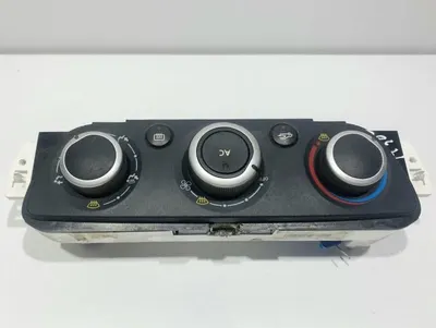 Panou comanda clima E1072183A Renault Megane 3 facelift (2012-2016)